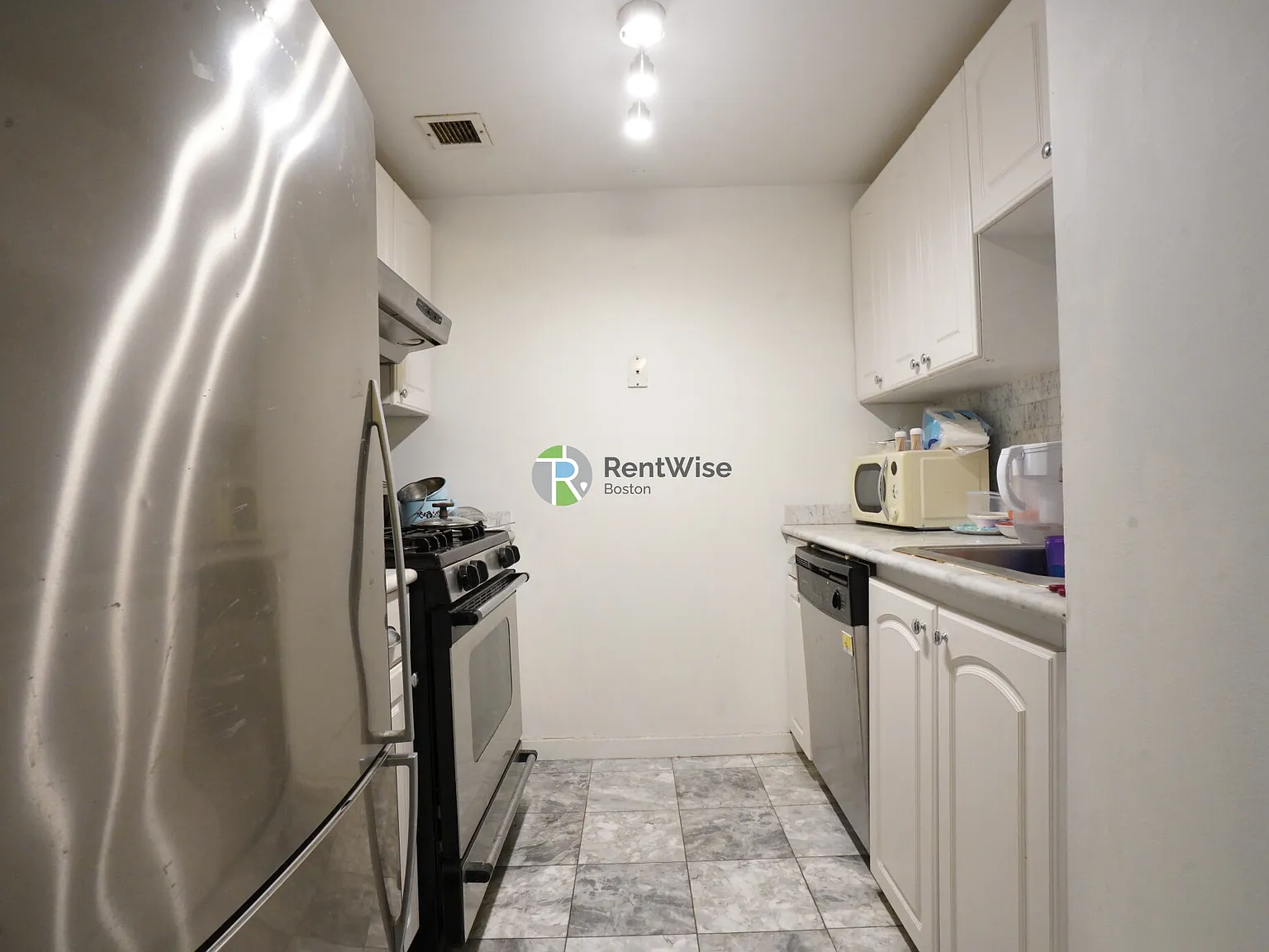 15 N Beacon St — Photo 4