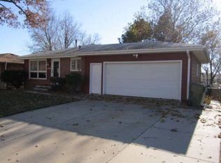 5011 Boeckner Ave, Lincoln, NE 68516