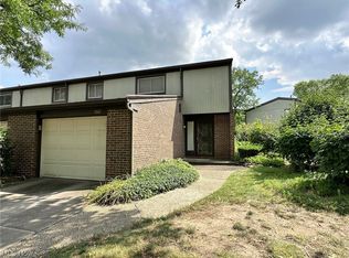 192 Saint Clair Dr, Akron, OH