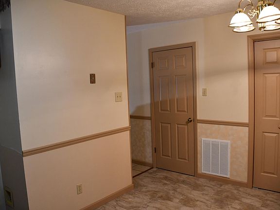 5th image of 683 Bethany Ct