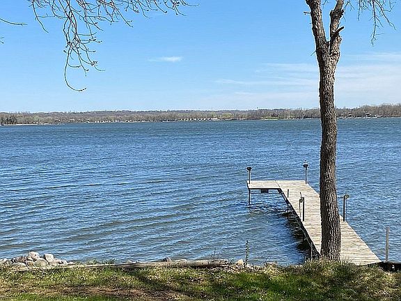 5th image of 25842 Gunderson Dr