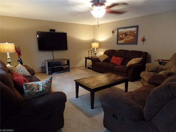 4th image of 1820 Grantwood Dr