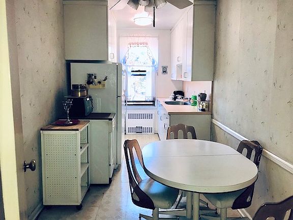 5th image of 8375 Woodhaven Blvd APT 3L