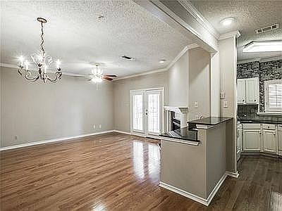 5th image of 3401 Binkley Ave APT A