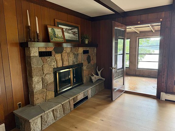4th image of 5942 Long Lake Rd NW
