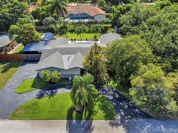 3rd image of 17637 SW 86th Ave