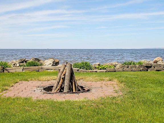4th image of W5209 Bechaud Beach Dr