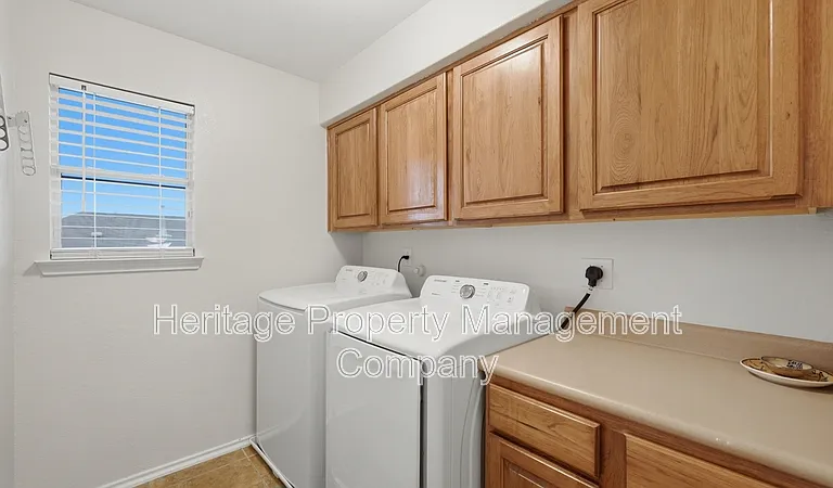 2909 Ashwood Rd — Photo 42