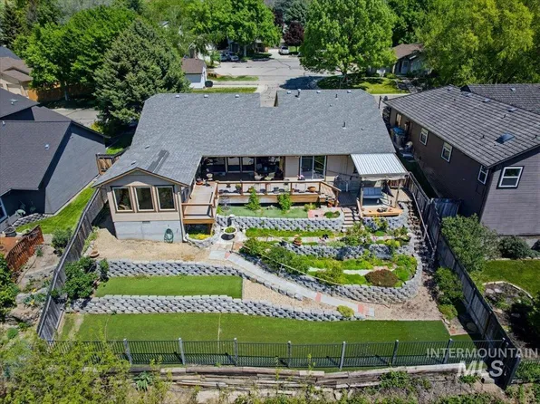 6507 W Summer Hill Dr, Boise, ID 83714