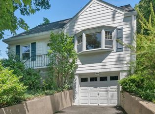 75 Grandview Ave, Dobbs Ferry, NY 10522