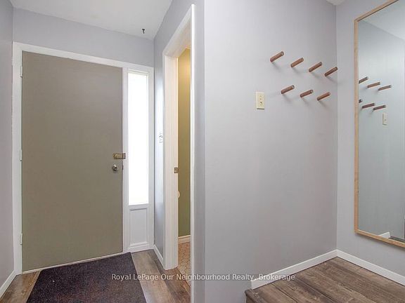 3rd image of 16 Hailey Ct