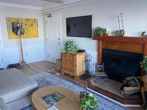 2nd image of 3561 Eckel Dr Unit 12&13