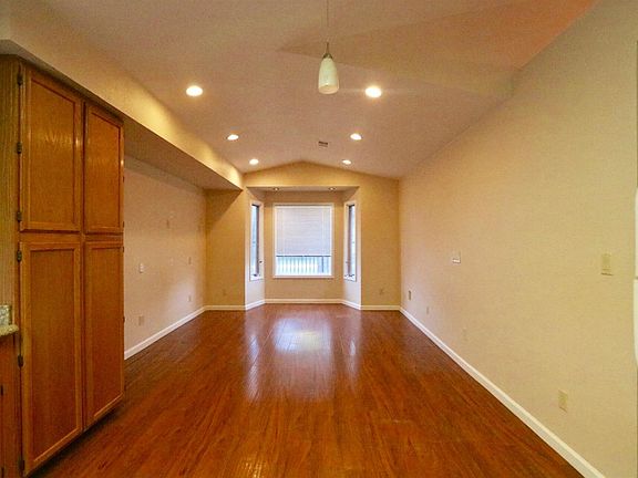 5th image of 8036 La Solana Way