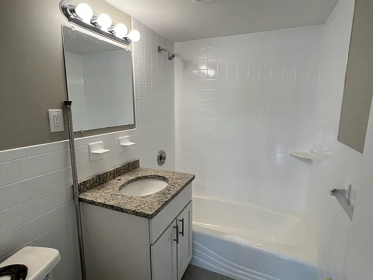 268 Grove St #10D — Photo 12