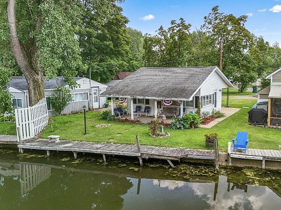 2nd image of 268 Paradise Island Dr