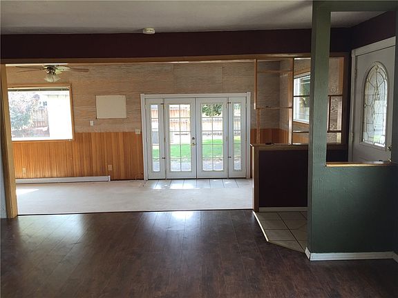 5th image of 808 2nd Ave SE