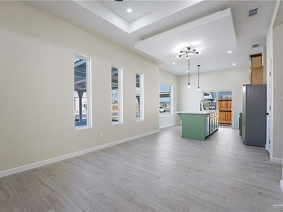 2nd image of 5705 Notre Dame Ave #4