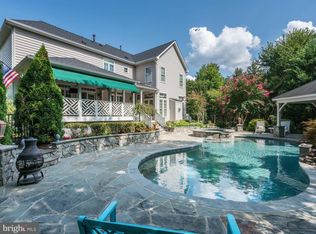 15019 Starry Night Ln, Centreville, VA 20120