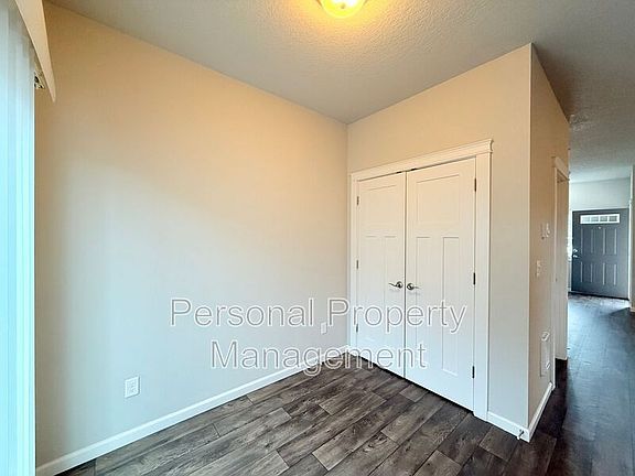 4th image of 12600 NE 49th St Building A