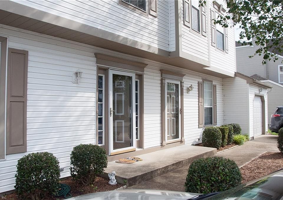 1st image of 913 Wyden Dr