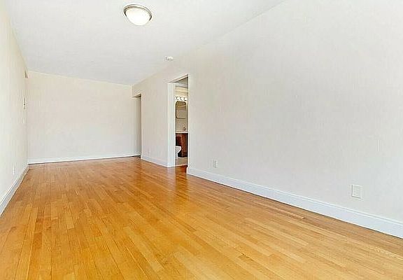 2nd image of 410 W 48th St APT 21