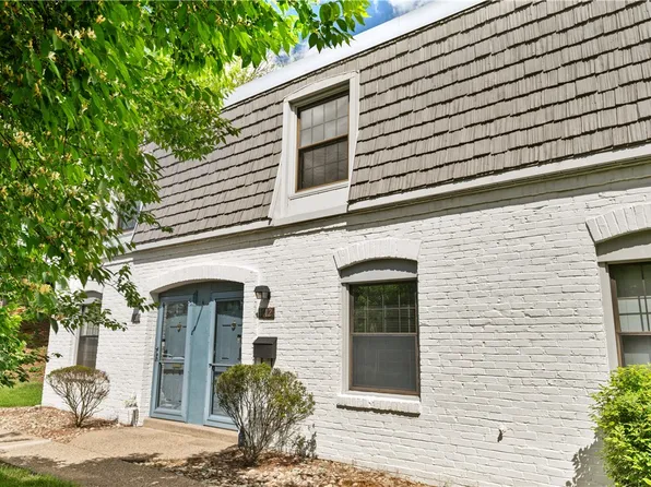 1012 Pennsbury Blvd, Pittsburgh, PA 15205