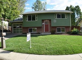 824 Hubbard Dr, Longmont, CO 80504