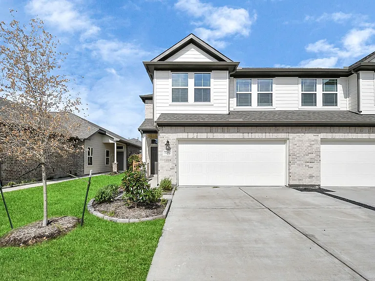 21026 Bay Village Dr #A — Photo 4