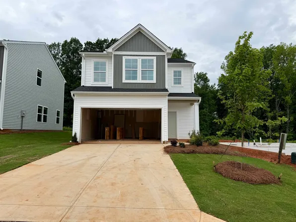 12127 Lansbury Dr, Inman, SC 29349