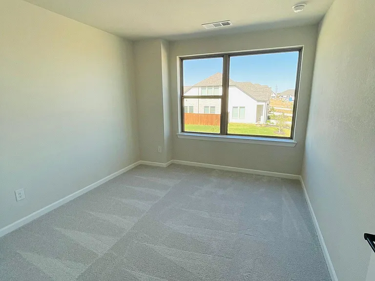 9028 Winding Creek Dr — Photo 10