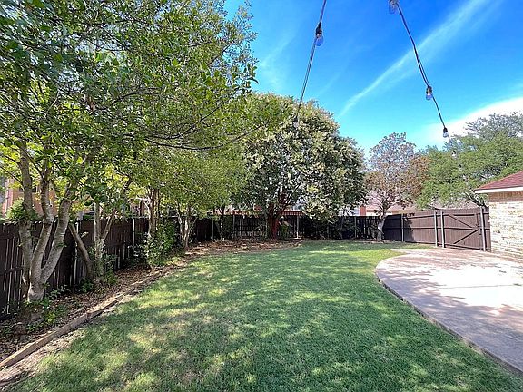 2nd image of 3633 Salford Dr