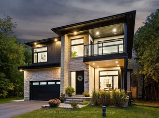 60 Holborn Ave, Ottawa, ON K2C3H1