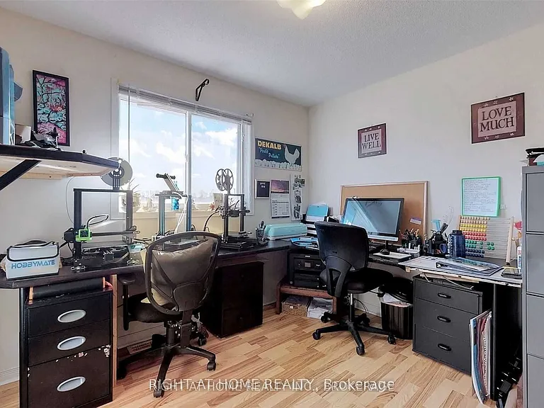 229 Dunsmore Ln #UPPER — Photo 10