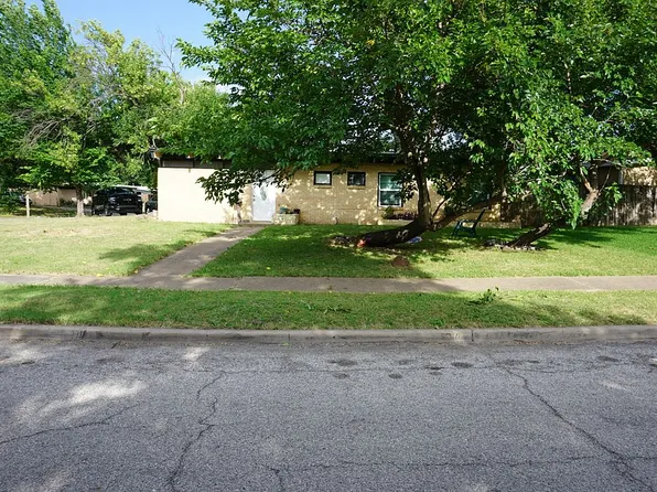 1716 Mayflower Dr, Irving, TX 75061