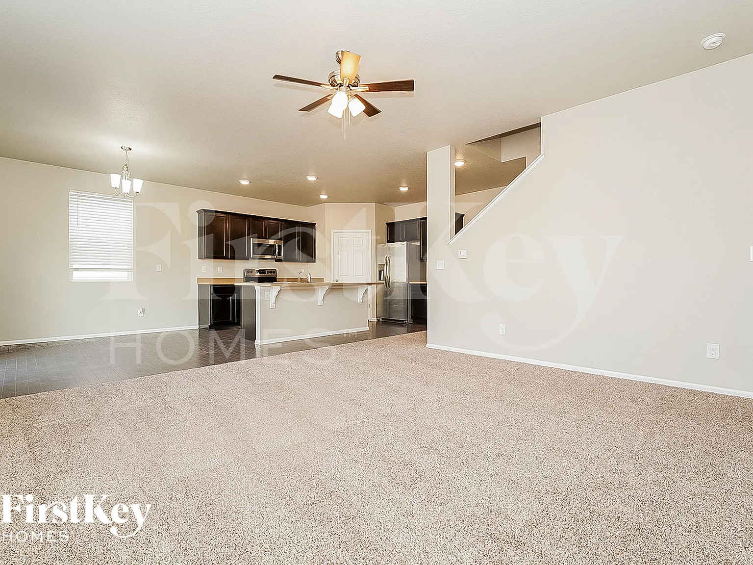 5 bed, 2.0 bath, 2703 sqft, $3,015 — Photo 3