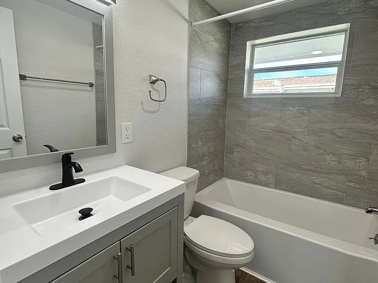 Lemon Bay Bungalows — Photo 12