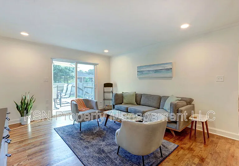 1804 Georgia Ave — Photo 16