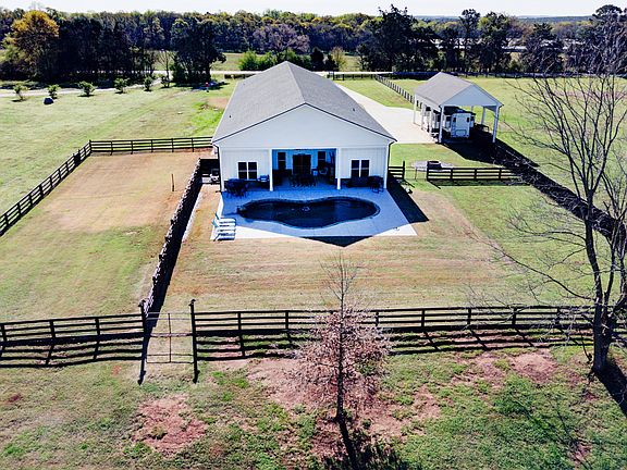 4th image of 3441 Seven Islands Rd