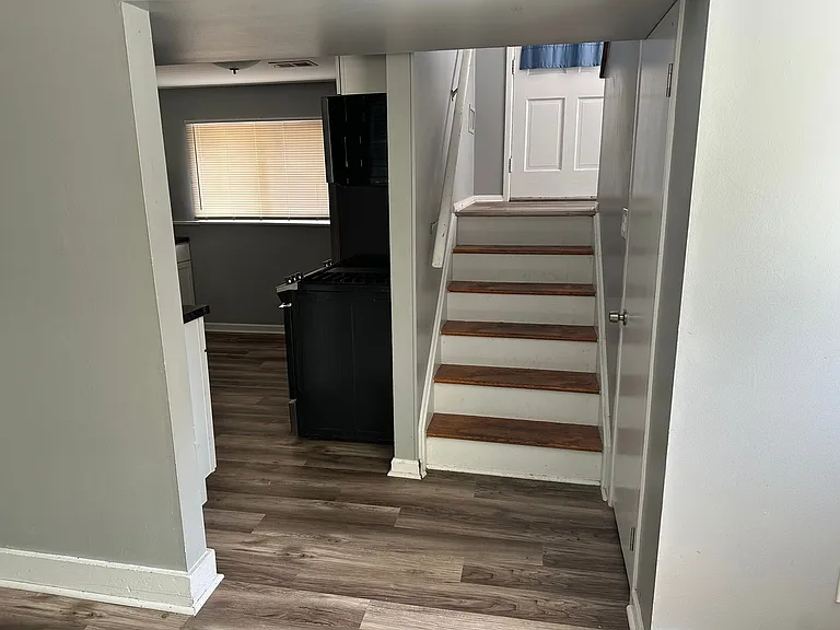 754 Panorama Dr — Photo 23