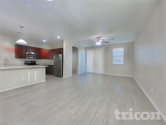 3rd image of 17532 W Monte Lindo Ln