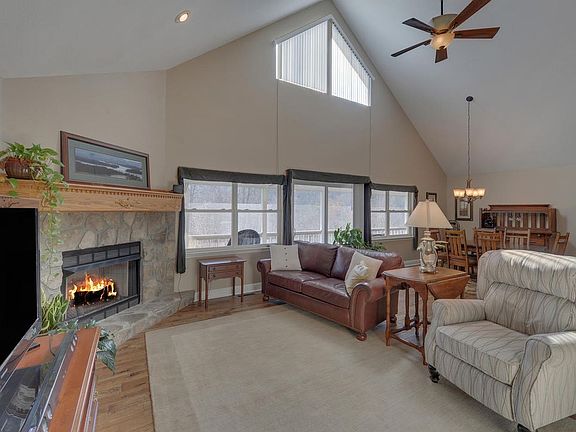 3rd image of 1902 Bell Eagle Dr