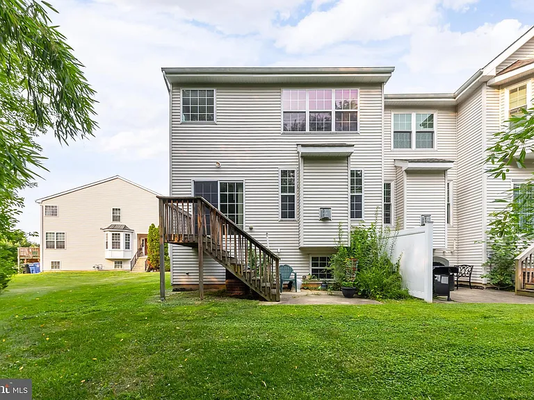 1085 Buckingham Dr — Photo 29