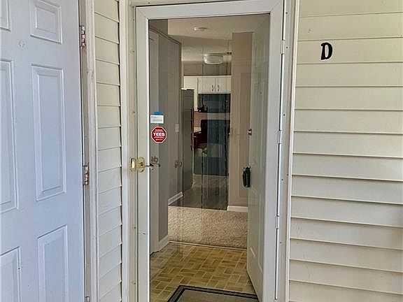 3rd image of 4209D Edith Ln