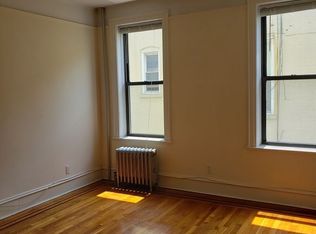 2218 42nd St APT C1, Astoria, NY 11105