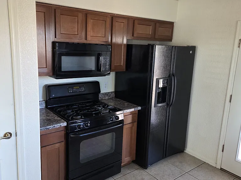 12680 N Owl Head Canyon Rd — Photo 3