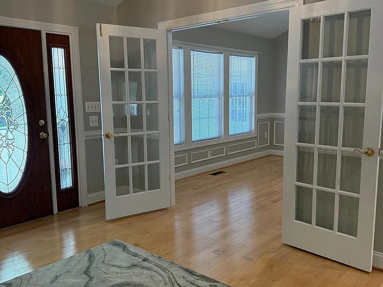 10701 Whispering Way — Photo 7