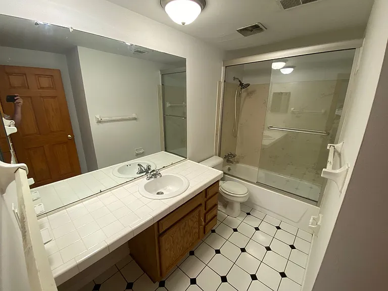Summit St 1770 1770 — Photo 7
