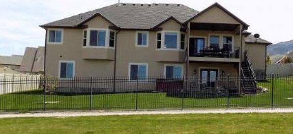 3rd image of 328 W Weatherby Dr