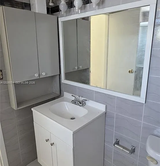 16851 NE 23rd Ave #B601 — Photo 11
