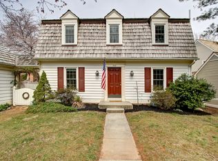 302 Saybrooke View Dr, Gaithersburg, MD 20877